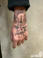 LINE_ALBUM_2025413_250413_22025kektattoo_
